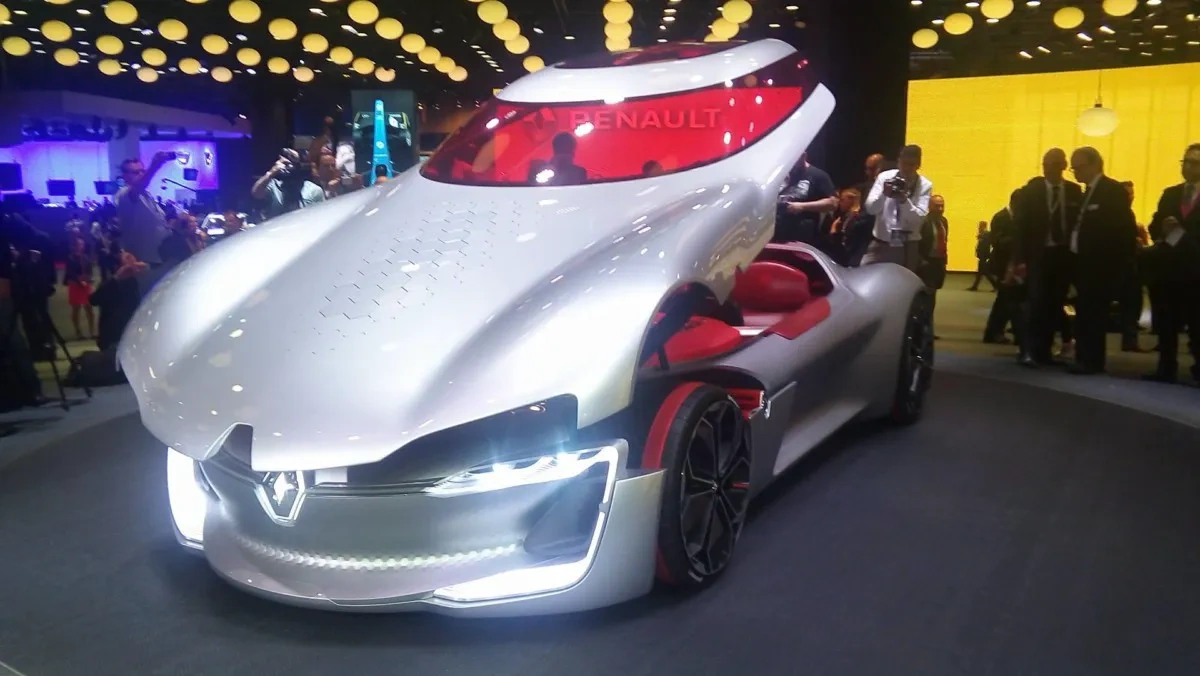 Renault Trezor. Новейший электрический спорткар представили в Париже