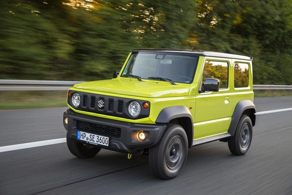 Suzuki Jimny 2019 vs новий Duster - у кого кращий повний привід (відео)