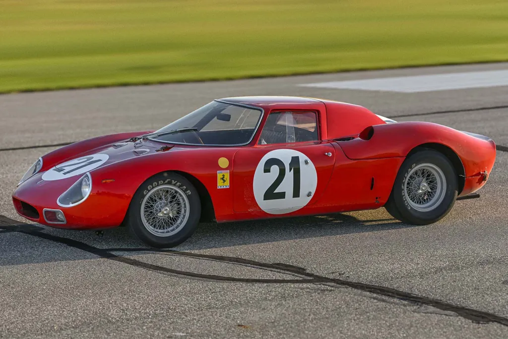 За гоночний Ferrari планують вторгувати 25 мільйонів євро