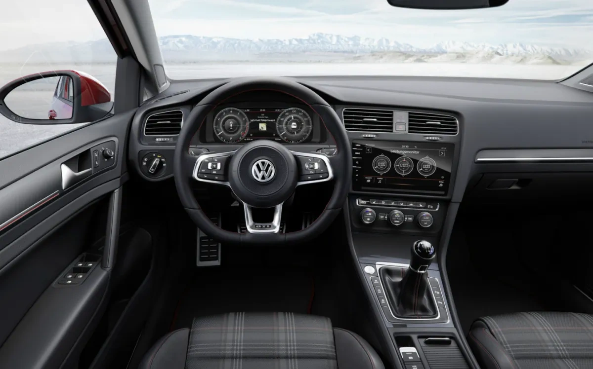 2017-vw-golf-gti-interior