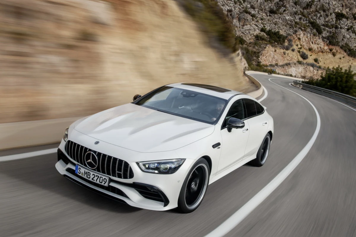 Mercedes-AMG GT 4