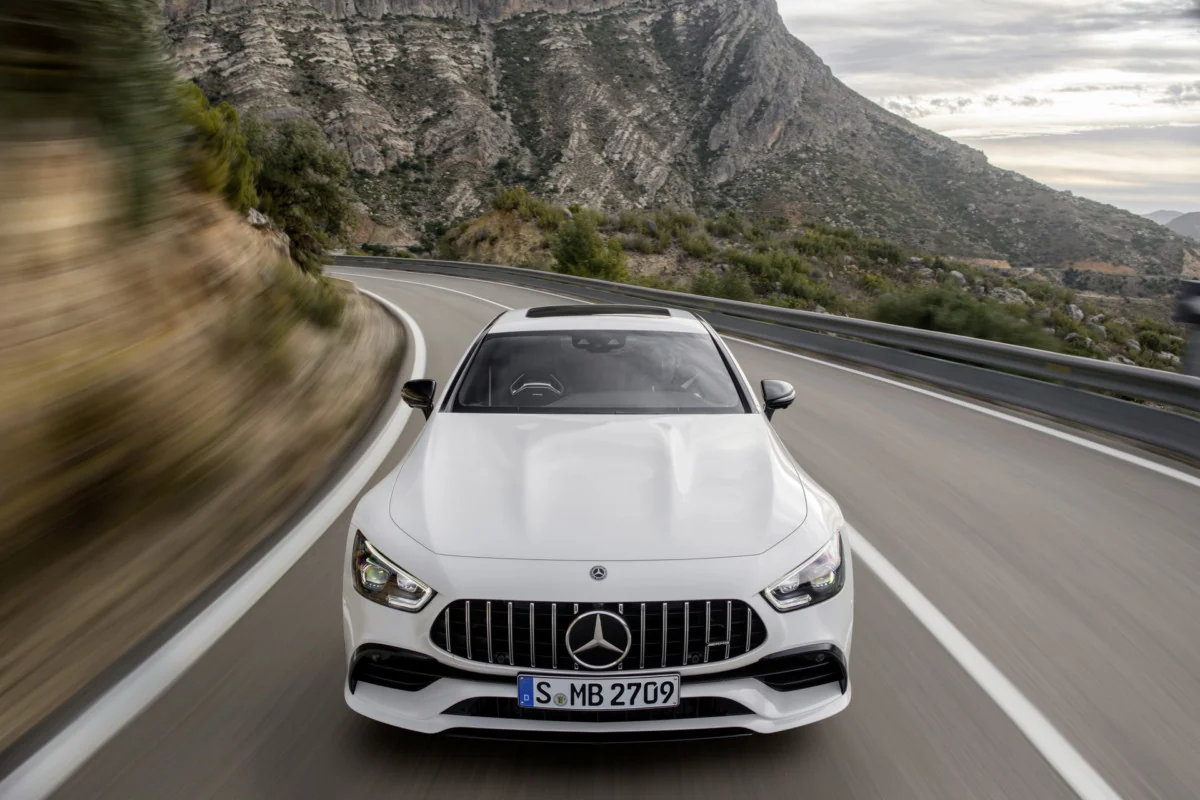 Mercedes-AMG GT 4
