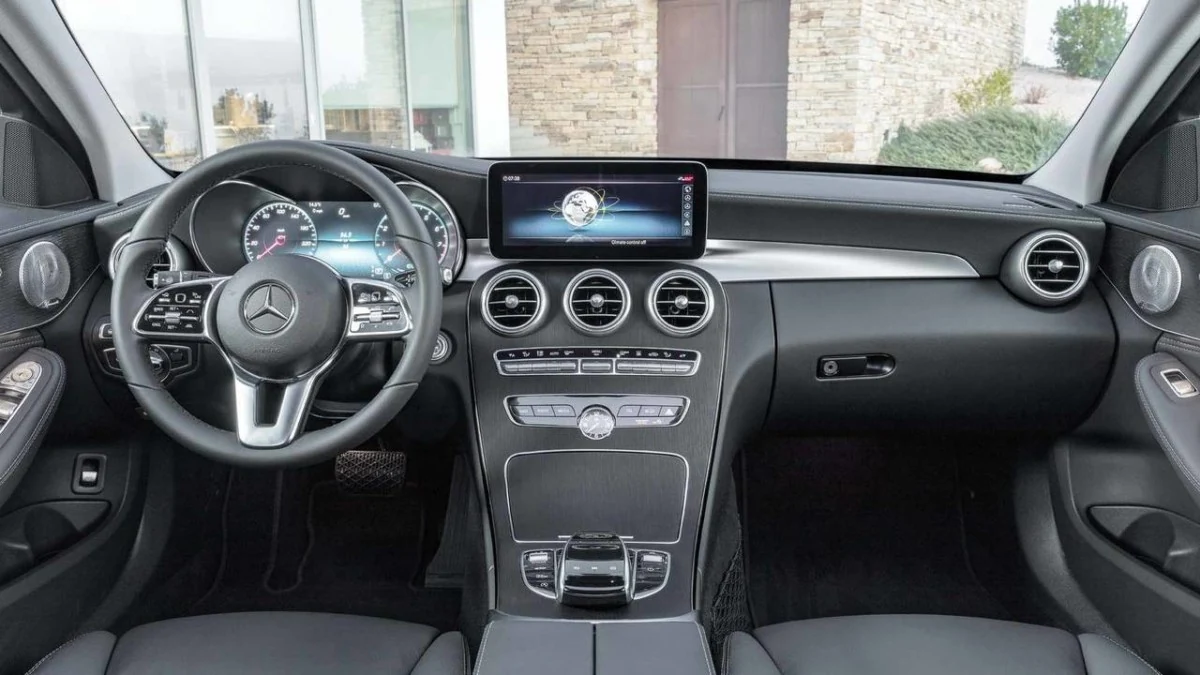 Новый Mercedes C-Class 2019 полностью рассекречен