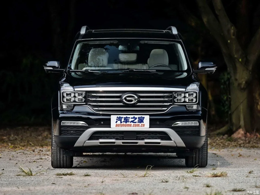 GAC Trumpchi GS8 – китайский кроссовер в стиле Mercedes GLS