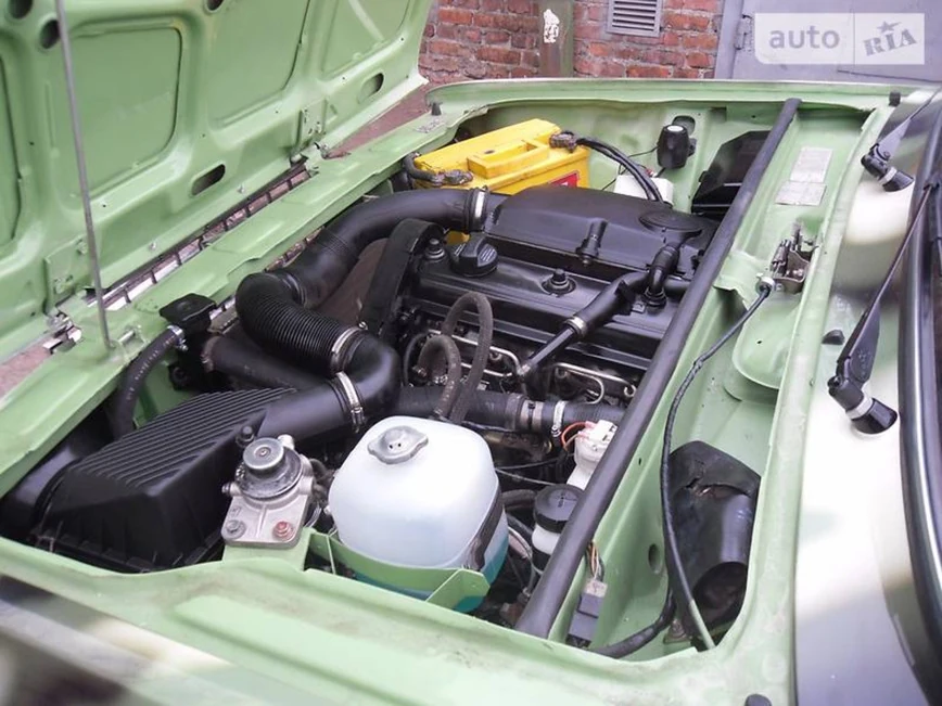 Украинец сделал внедорожник из подручных средств