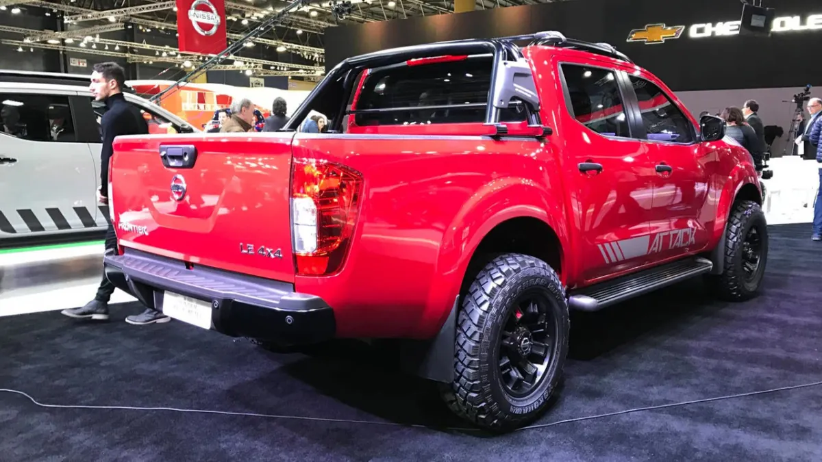 Nissan представил пикап для самого тяжелого бездорожья