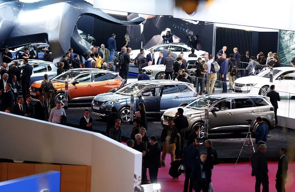Паризький автосалон не прийме автомобілі цього року