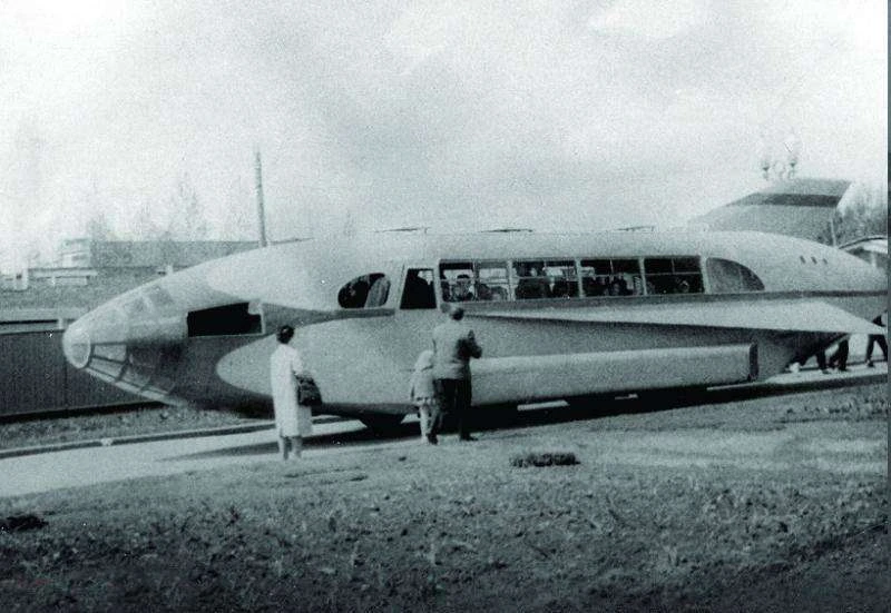 Автобусы ЛАЗ раннего периода на уникальных фото