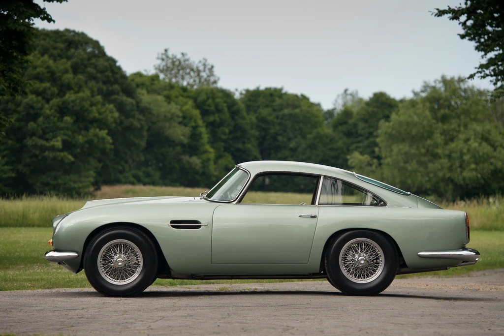 Aston Martin DB4 GT