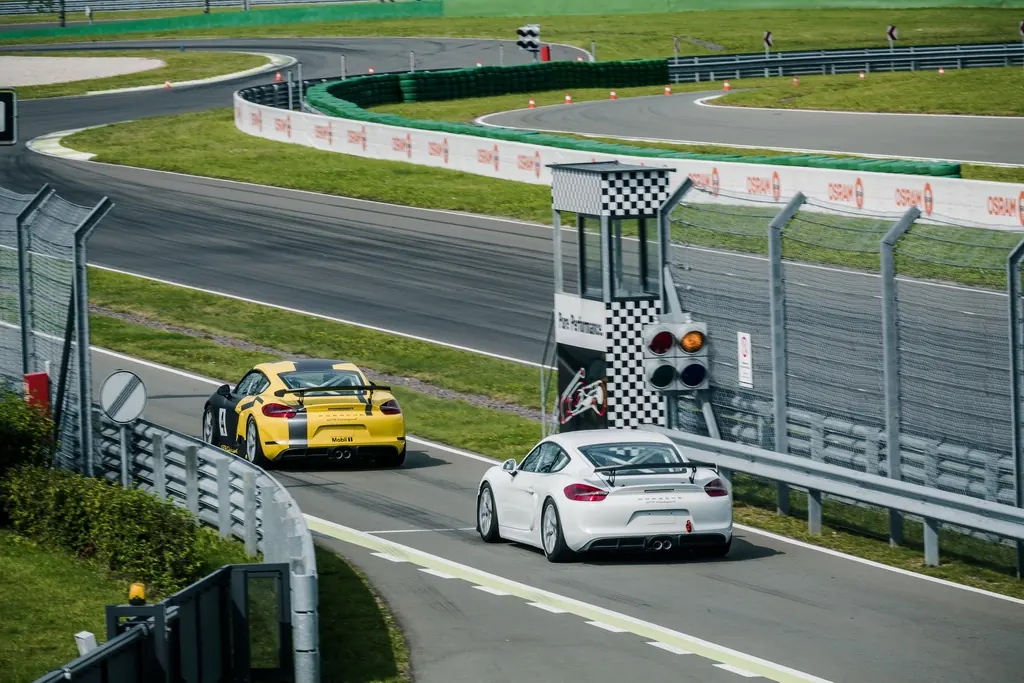 Porsche GT4 Clubsport