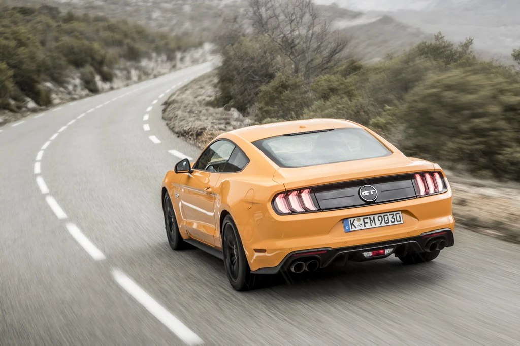 Тест-драйв Ford Mustang