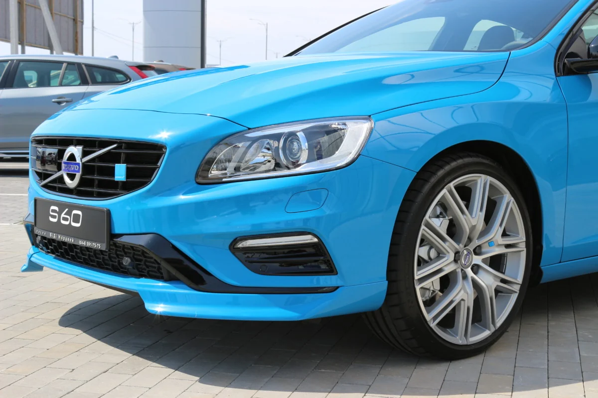 Первый флагманский дилерский центр «Volvo Car - Киев Аэропорт» представляет скоростной S60 Polestar с двигателем мощностью 367 л.с.