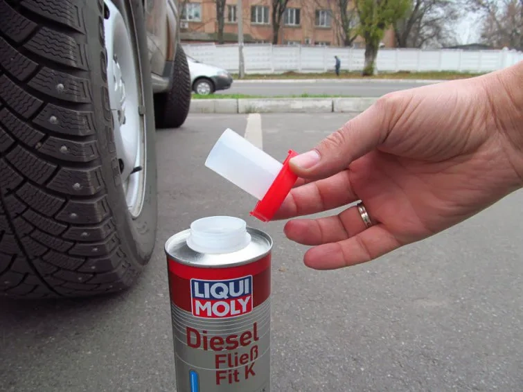 Зачем нужен антигель в дизельное топливо