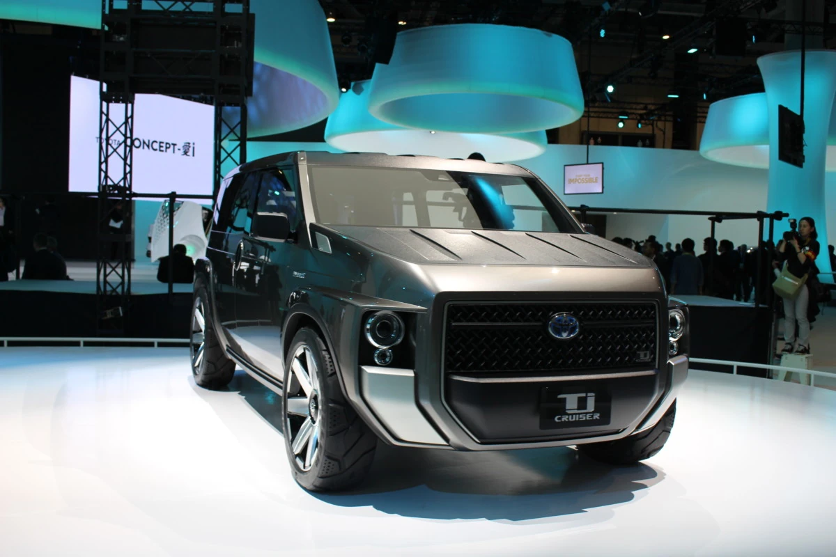 В Токио представлен внедорожный минивэн на базе новой Toyota Camry