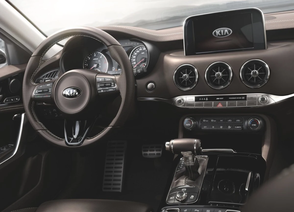 Kia Stinger GT. Интересные факты о самой спортивной модели Киа