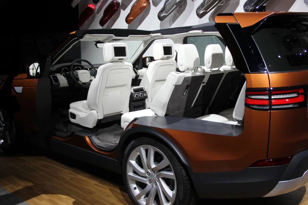 land_rover_discovery2017_1