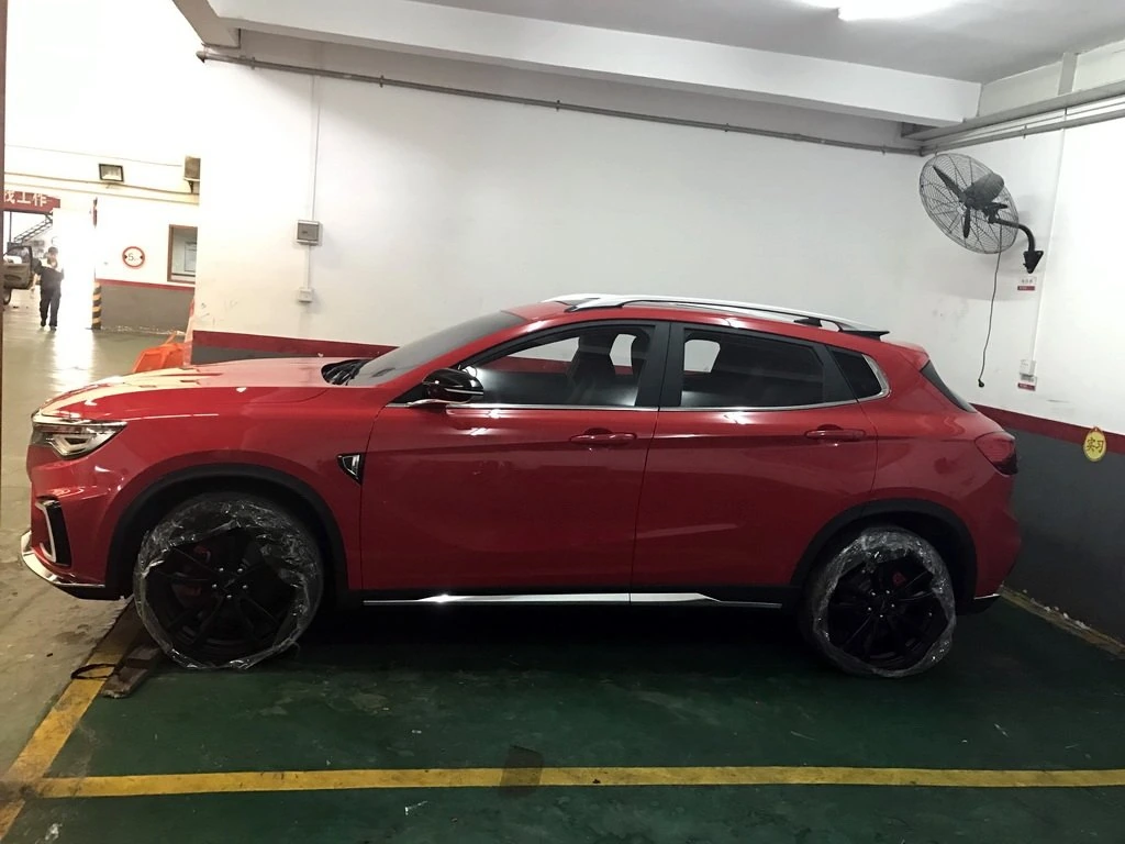 Китайский кроссовер Landwind E33 