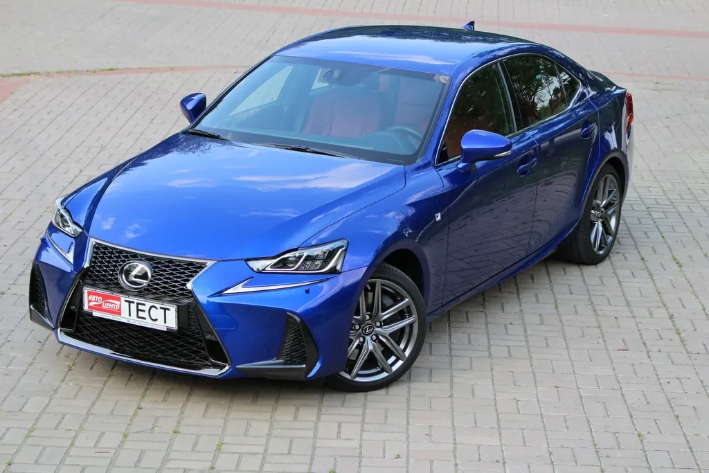 Lexus IS 200t