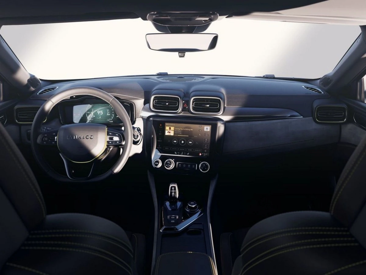 Lynk & Co 03: представлен первый премиальный седан Geely