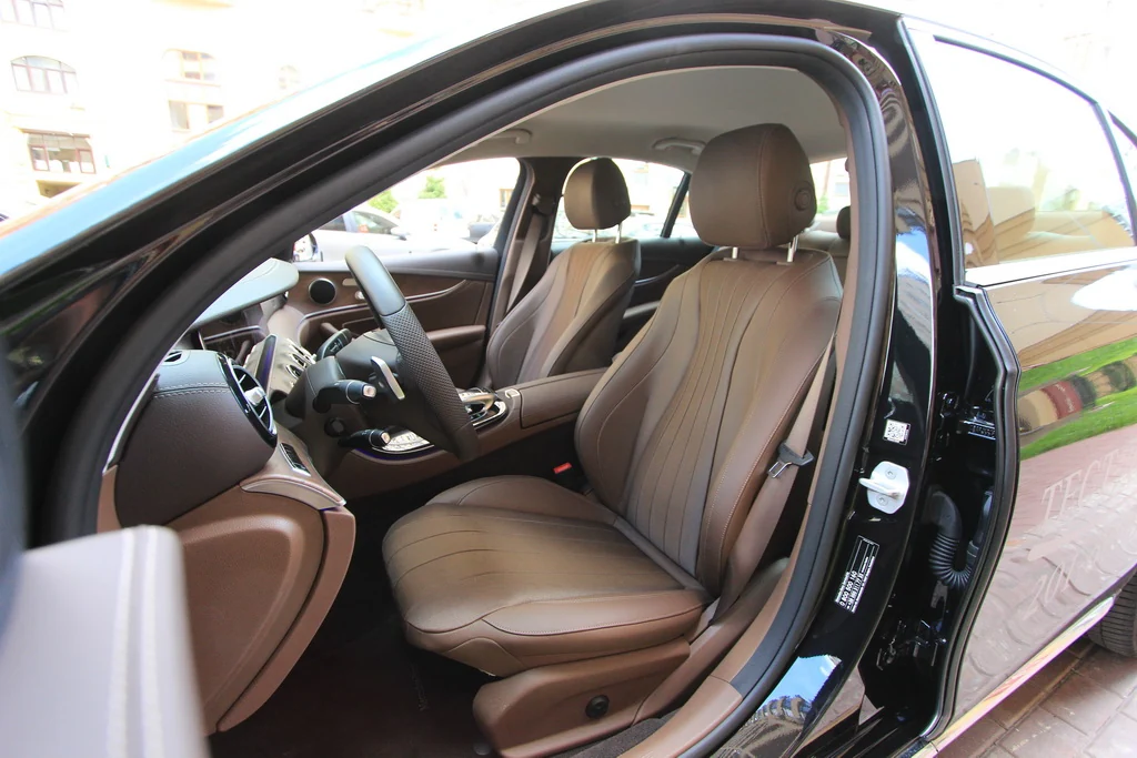 Mercedes-Benz E 220 d