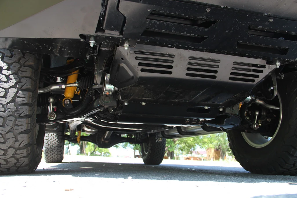 Mitsubishi L200 4x4 Офф-Роуд Центр