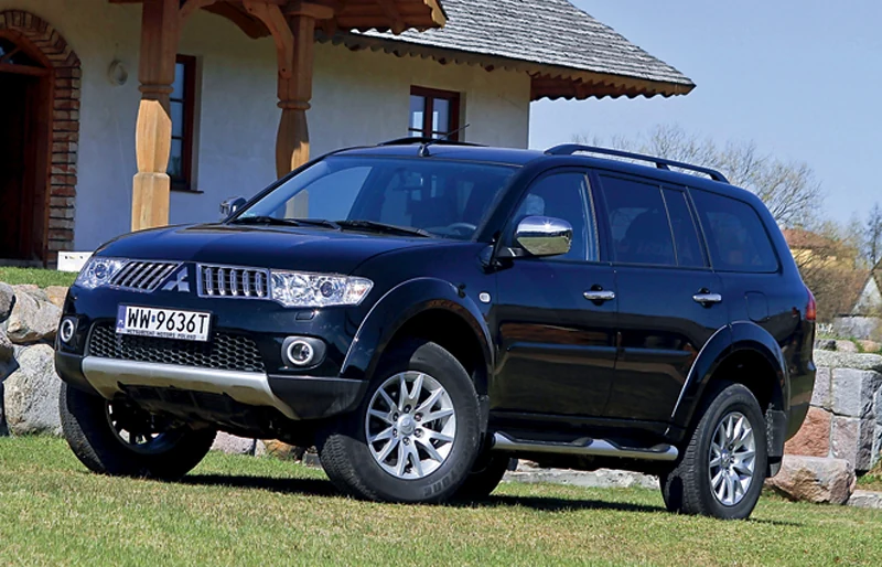 Mitsubishi Pajero Sport III