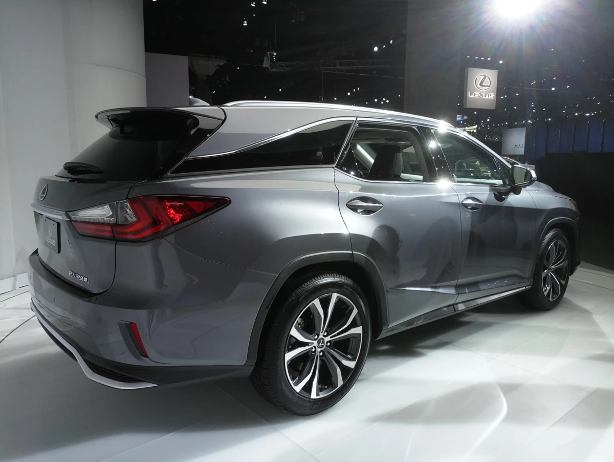 Lexus RX L
