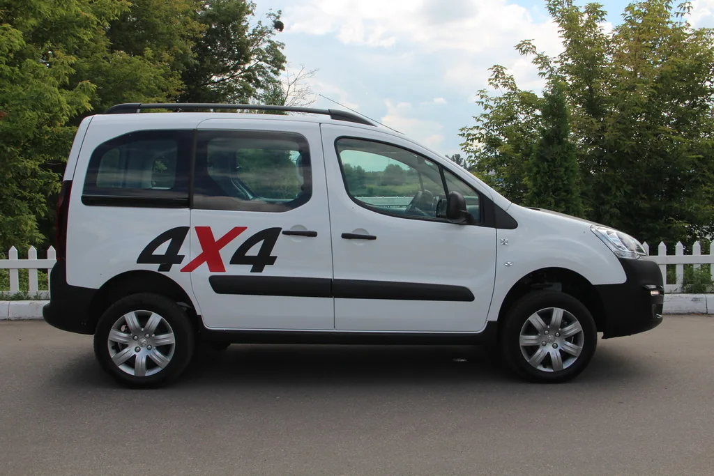 Внешность Peugeot Partner Tepee 4x4
