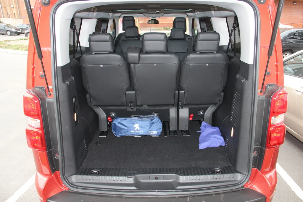 Багажник Peugeot Traveller 2017 VIP