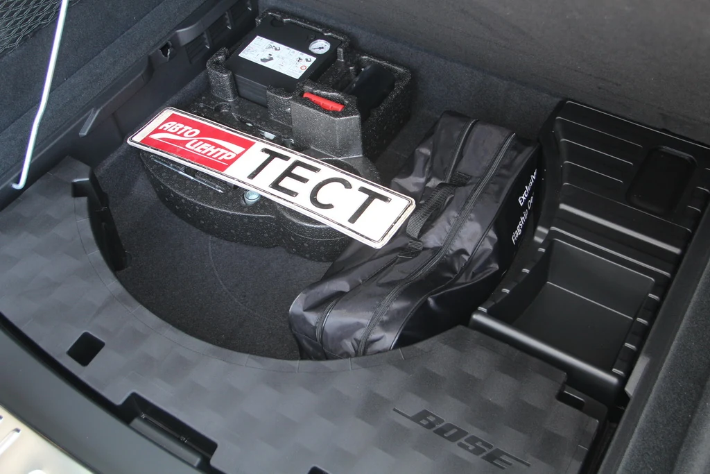 Багажник нового Porsche Cayenne