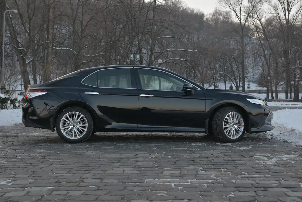 Внешний вид Toyota Camry 2018