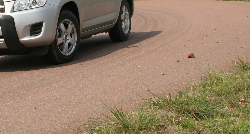 Шины и щебень