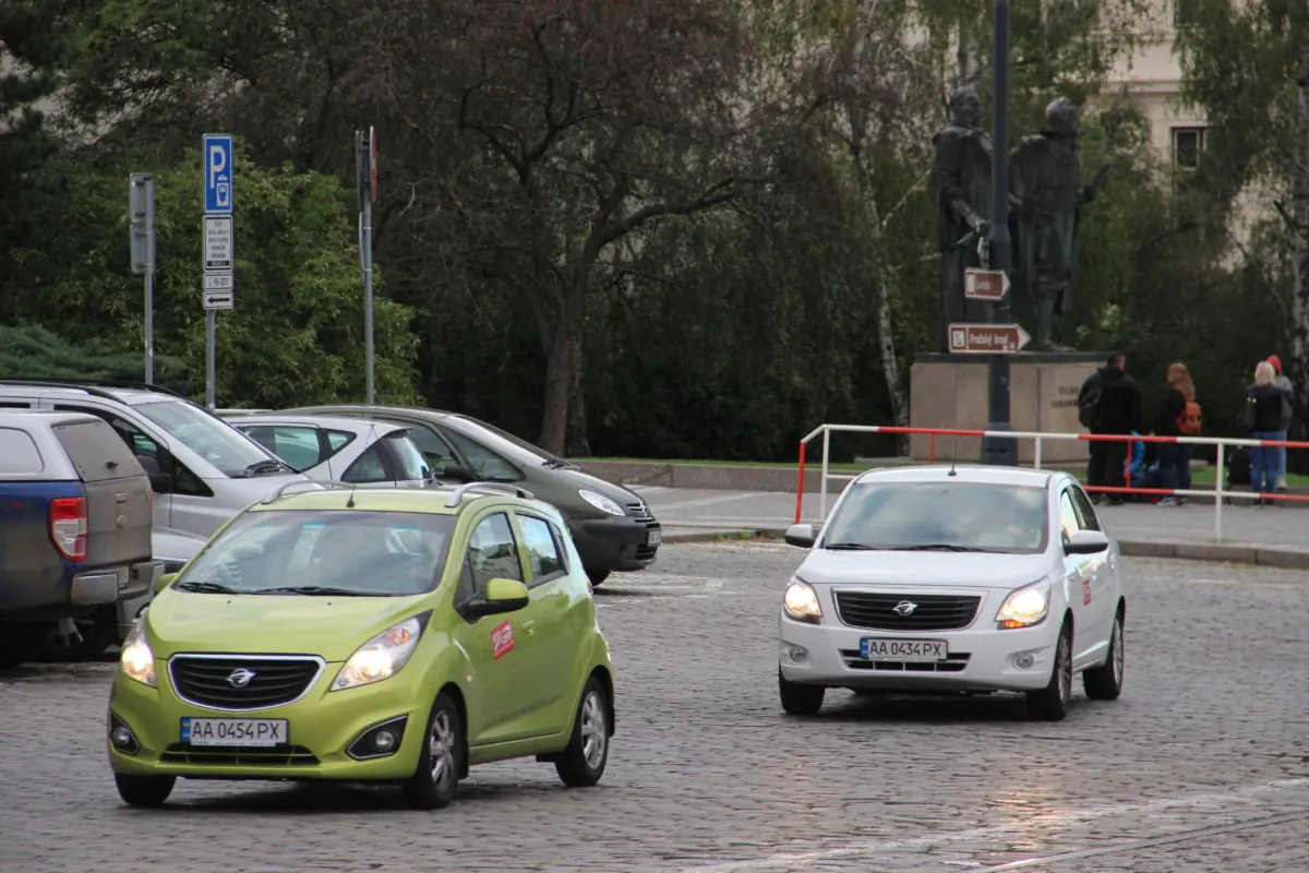 Бюджетный выбор: Chevrolet Lacetti против KIA Cerato 