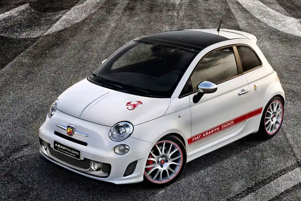 Fiat отпразднует полувековой юбилей Abarth 595 и побалует поклонников модели эксклюзивом