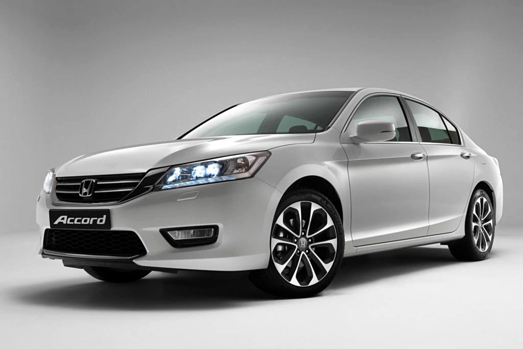 Самые популярные семейные седаны 2016 года