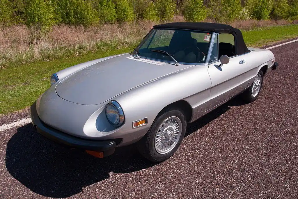 Alfa Romeo Spider