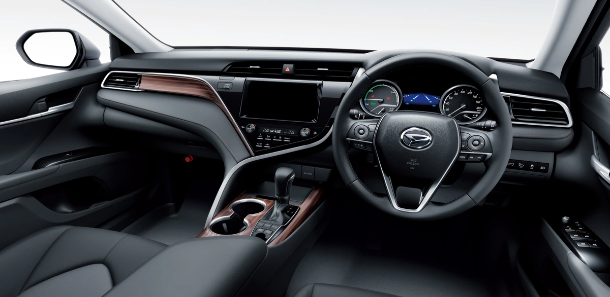 интерьер Daihatsu Altis 2018