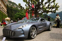 Неизвестный купил 10 Aston Martin One-77