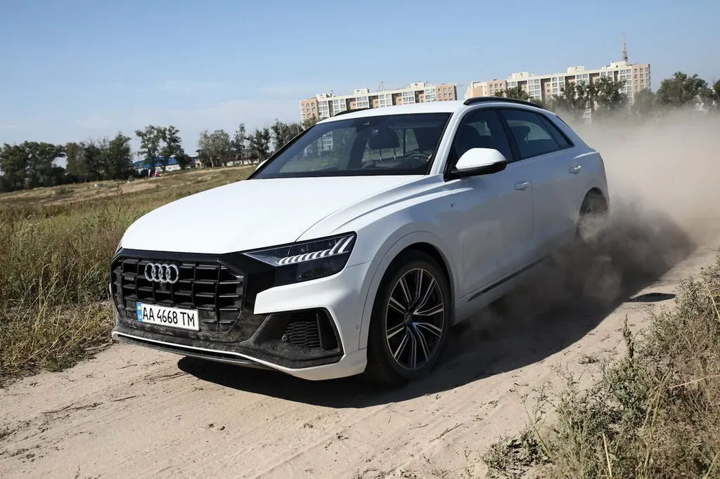 Как выглядит Audi Q8