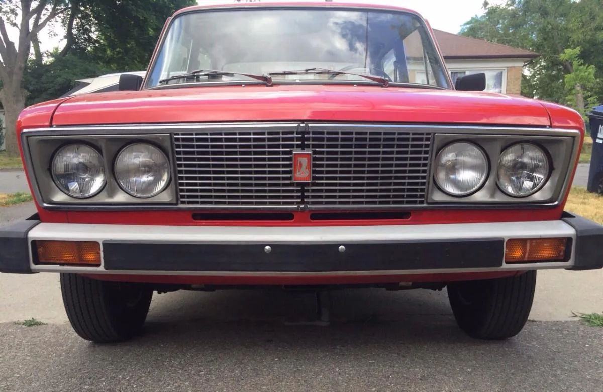 В Канаде старый ВАЗ-2106 продают по цене Porsche Cayenne