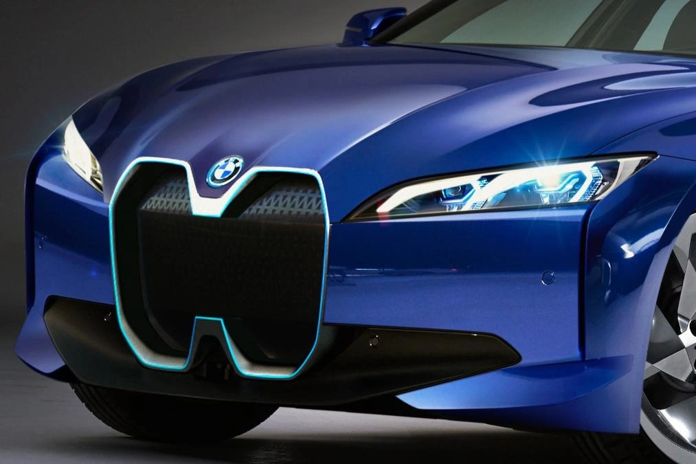 Электромобиль бмв