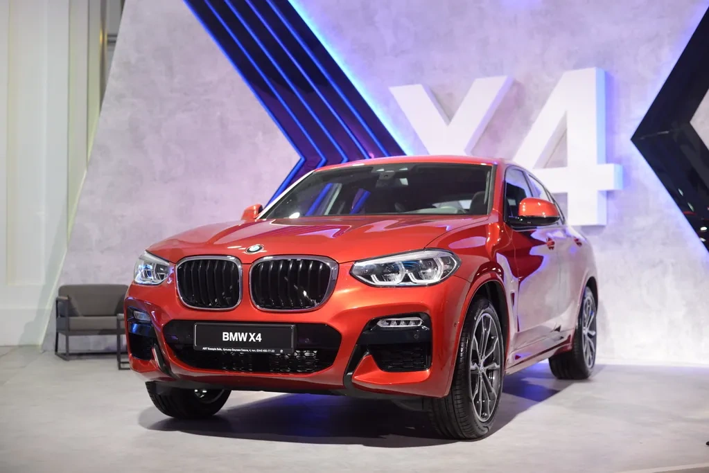 Как выглядит новый BMW X4 2018