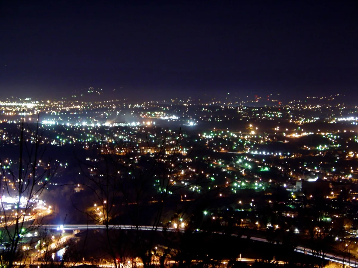 уличное освещение - мегаполис