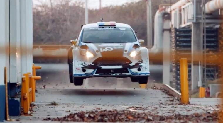 dzhimhana-ford-40-let