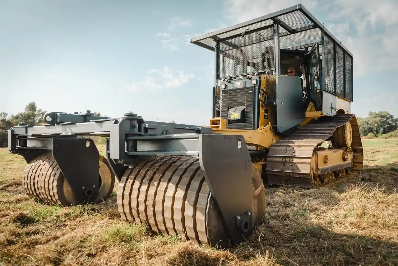 Говард Баффет презентував аграріям потужну машину для розмінування