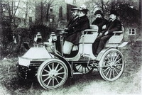 14 ноября 1899 г. основали компанию Horch &amp; Cie