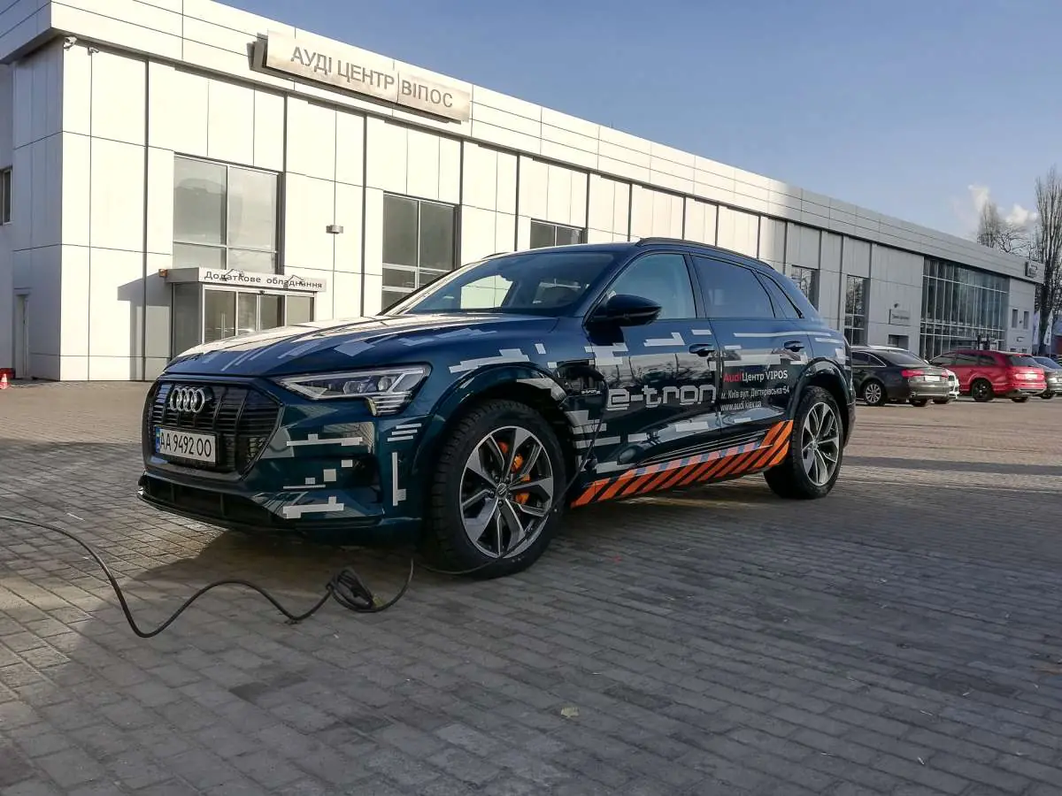 Audi e-tron