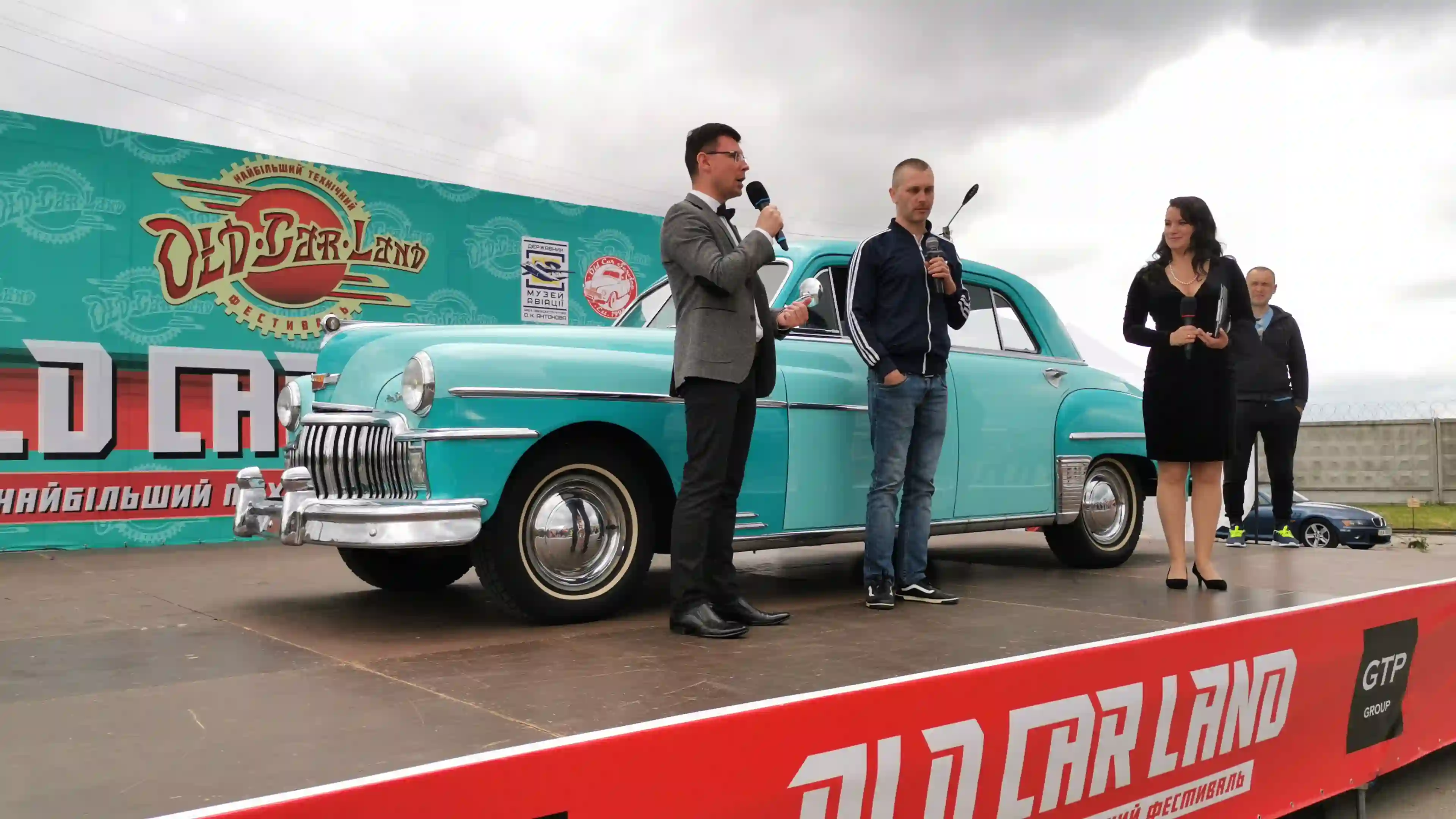 На OldCarLand 2021 в Киеве дебютировал интересный автомобиль в кубинском окрасе (видео)