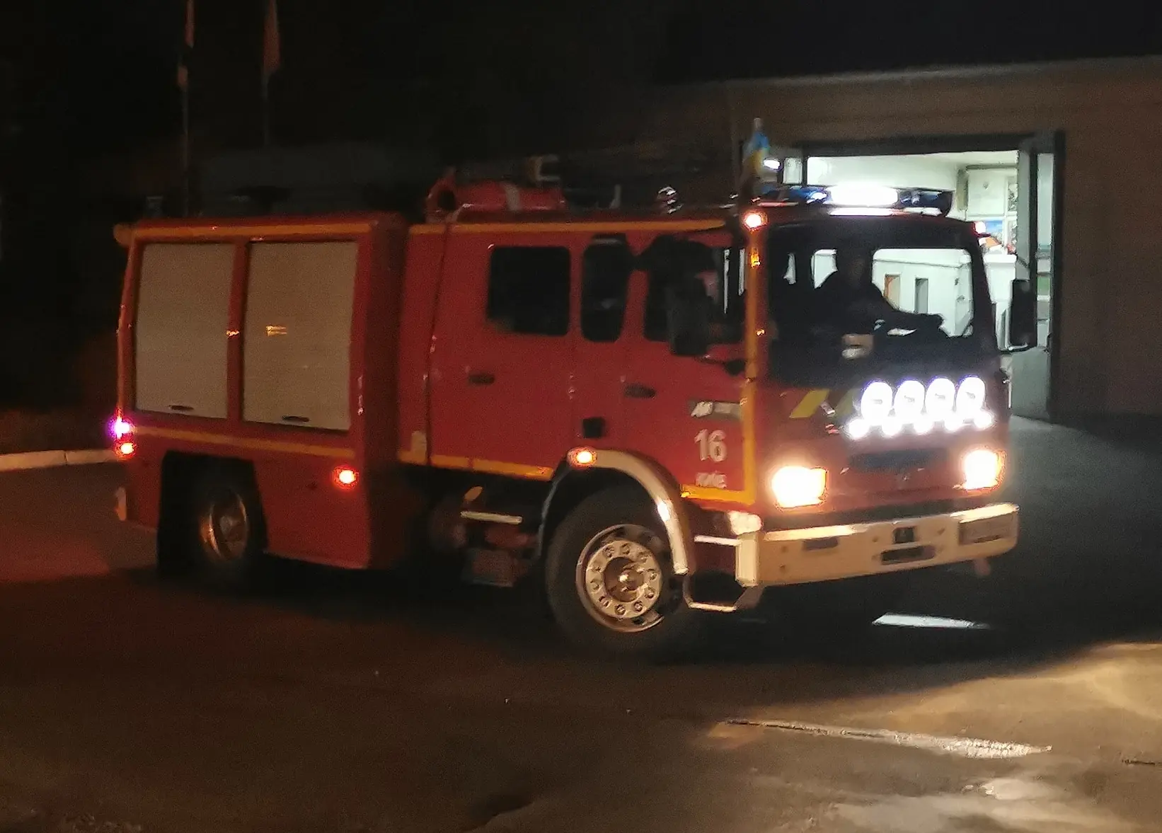 Camiva на шасі Renault Midluv