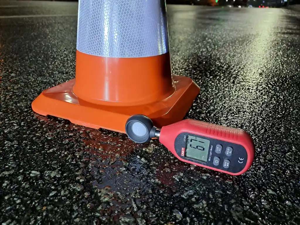 LED-лампи проти «галогенок»: тест «Автоцентра»